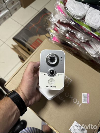 Камера видеонаблюдения hikvision Ds-2cd2442fwd-IW