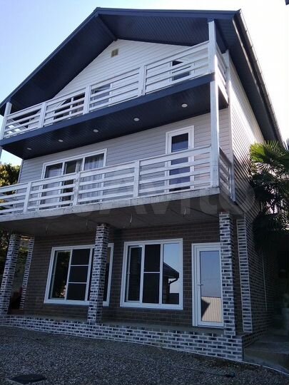 Коттедж 178 м² на участке 6 сот.