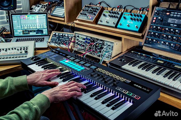 Грувбокс Novation 49 SL MK III