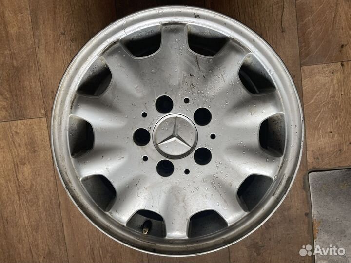 Литой диск r15 Mercedes