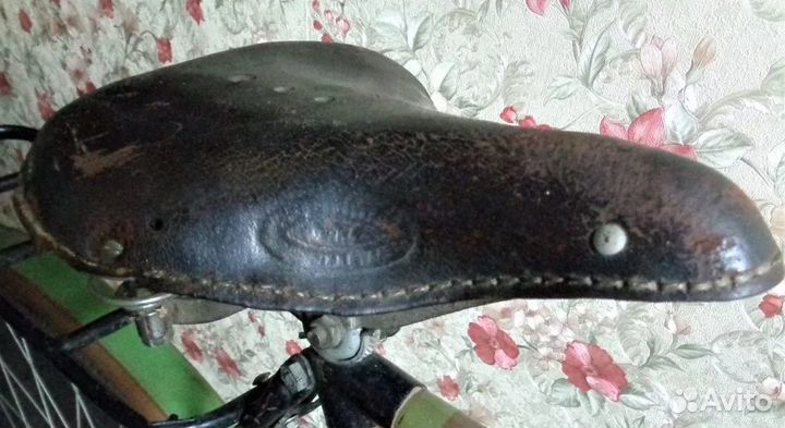 Велосипедное седло и др детали времен СССР