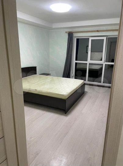 2-к. квартира, 63 м², 1/3 эт.