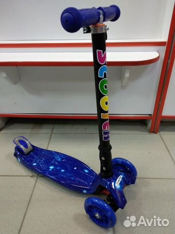 Самокат 3-х колесный со складной ручкой и принтом