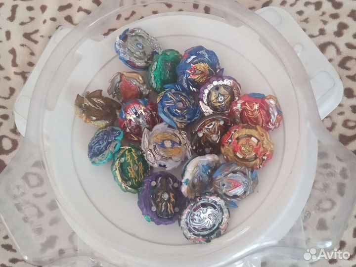 Волчки бейблейд