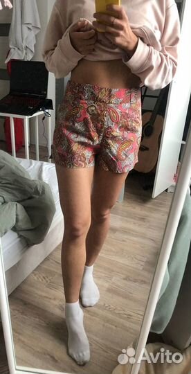 Шорты H&M с принтом