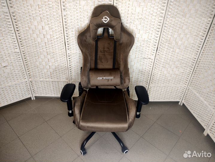 Компьютерное кресло новое