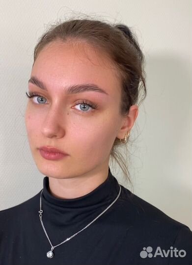 Оформление укладка бровей