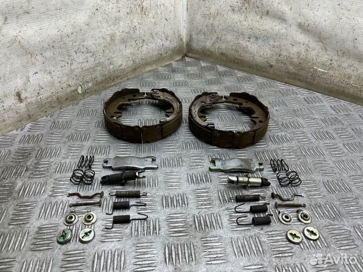 Ремкомплект стояночного тормоза Toyota Highlander