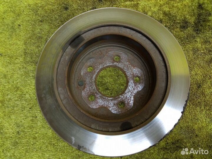 Тормозной диск задний левый Nissan Xtrail