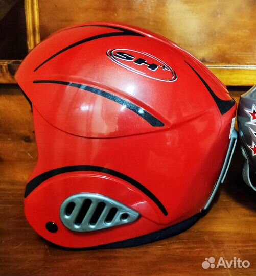 Горнолыжные очки и шлем для ребёнка-подростка