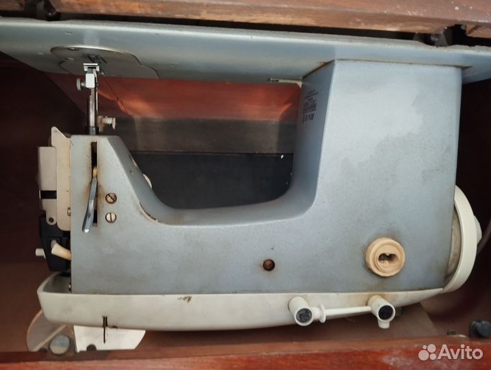 Швейная машинка