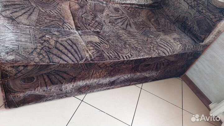 Маленький диванчик бу