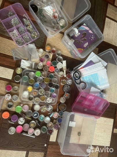 Стразы, втирка, блески