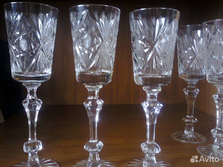 Бокалы хрустальные кубки