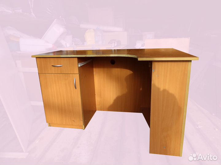 Угловой письменный стол бу