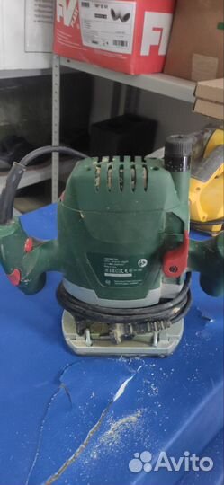 Фрезер Bosch POF 1400 ACE