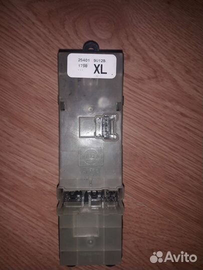 Блок управления стеклоподъемниками,Nissan Note,Е11