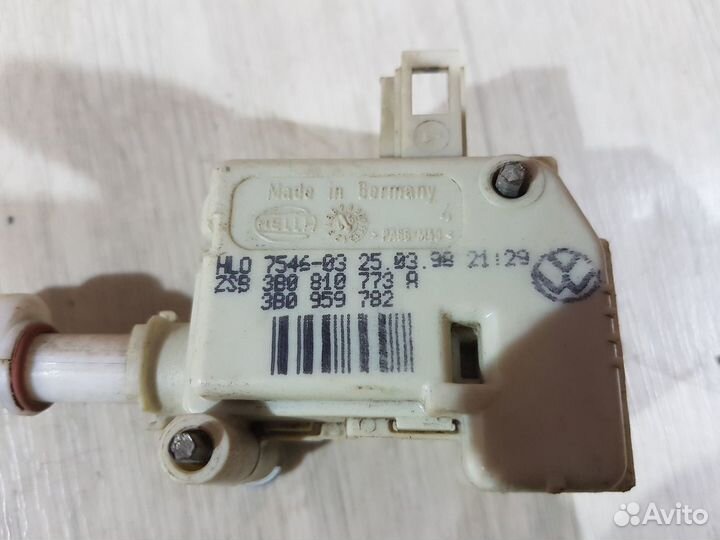 Активатор лючка бензобака Skoda octavia a4