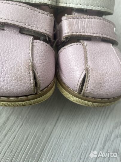 Сандалии для девочки