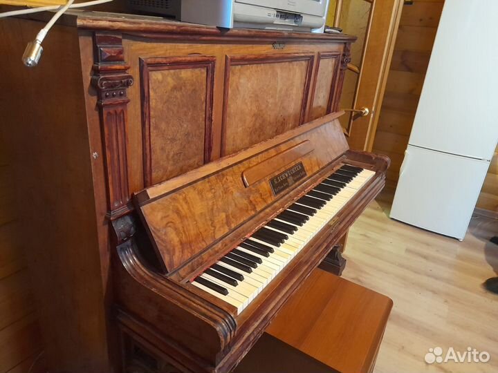 Антикварное пианино G. Schwechten