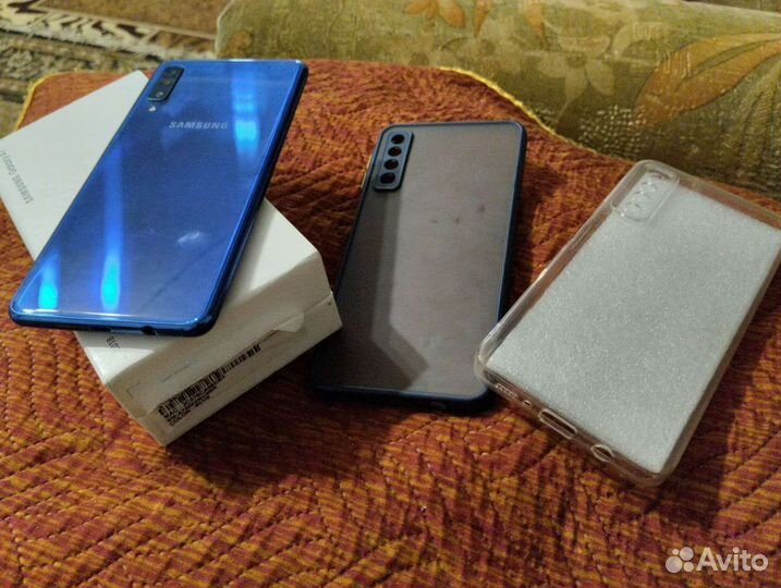 Телефон Samsung