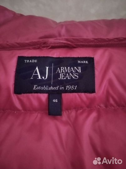 Пуховик женский Armani Jeans