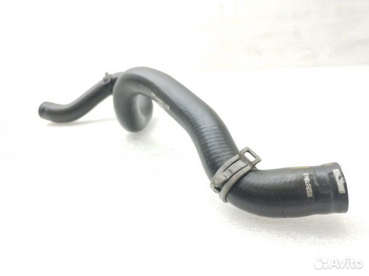 Патрубок системы охлаждения Land Rover Discovery 5