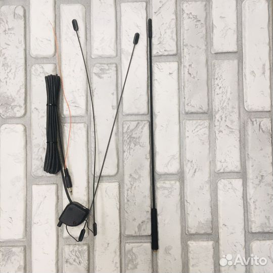 Активная авто антенна 2х1 TV+Radio Триада 640