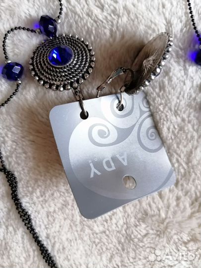 Набор бижутерии, колье и серьги