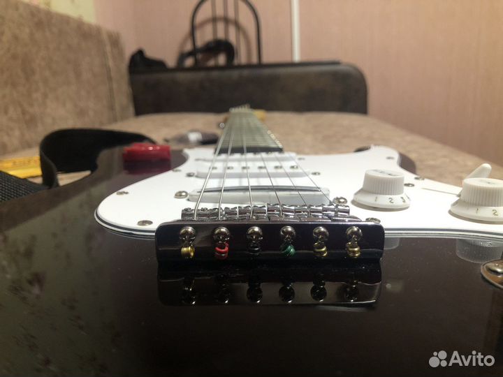 Электрогитара fender squier stratocaster