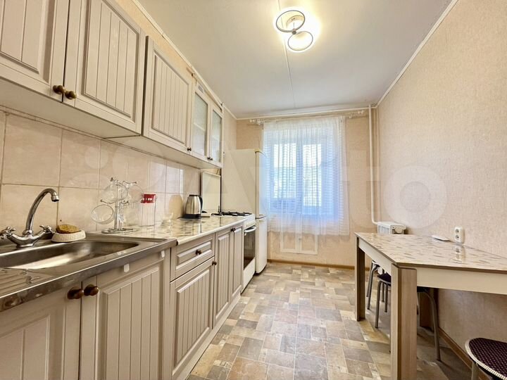 2-к. квартира, 52 м², 2/5 эт.