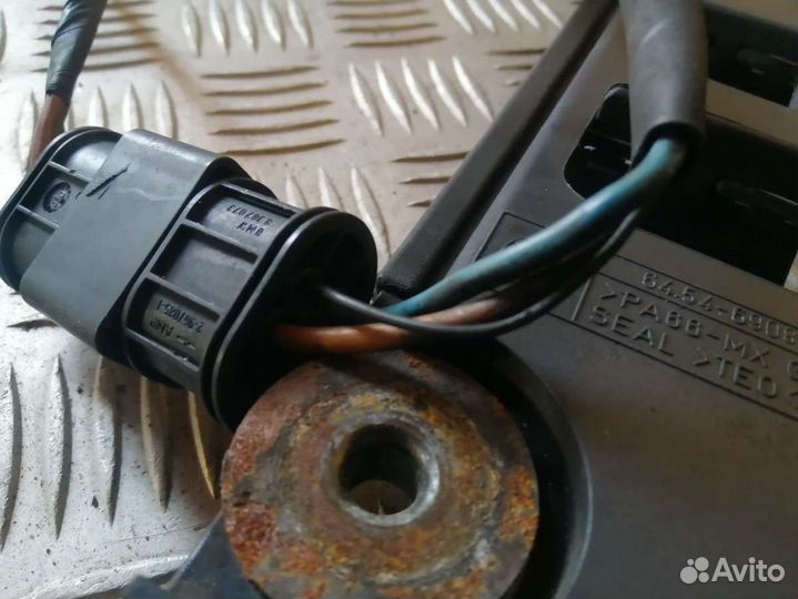 Вентилятор кондиционера BMW 5 E39 6908030,6909895