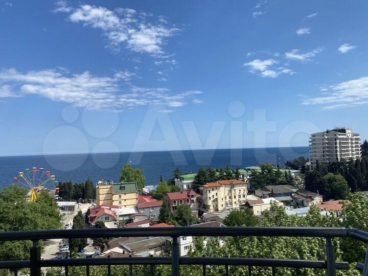 2-к. квартира, 56 м², 10/15 эт.