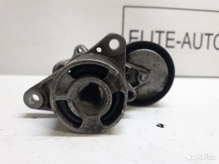 Ролик натяжной Mercedes S350 W222 3.0D 2018