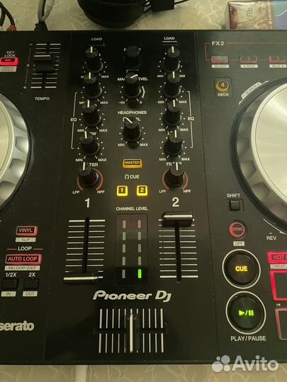 Dj контроллер pioneer DDJ-SB3