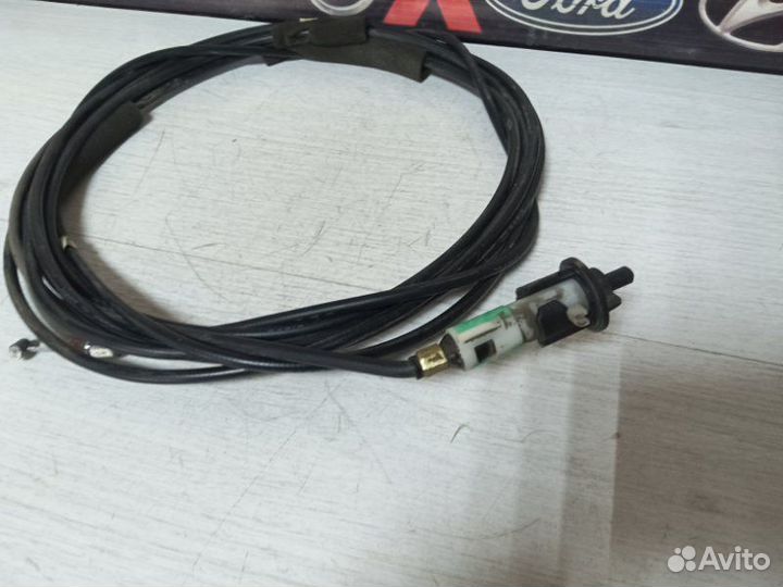 Трос лючка топливного бака Toyota Nadia SXN10