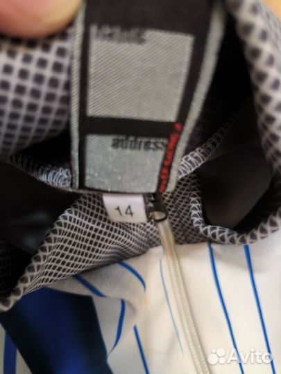 Спусковой горнолыжный комбинезон