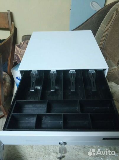 Ящик для денег