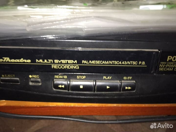 Видеомагнитофон