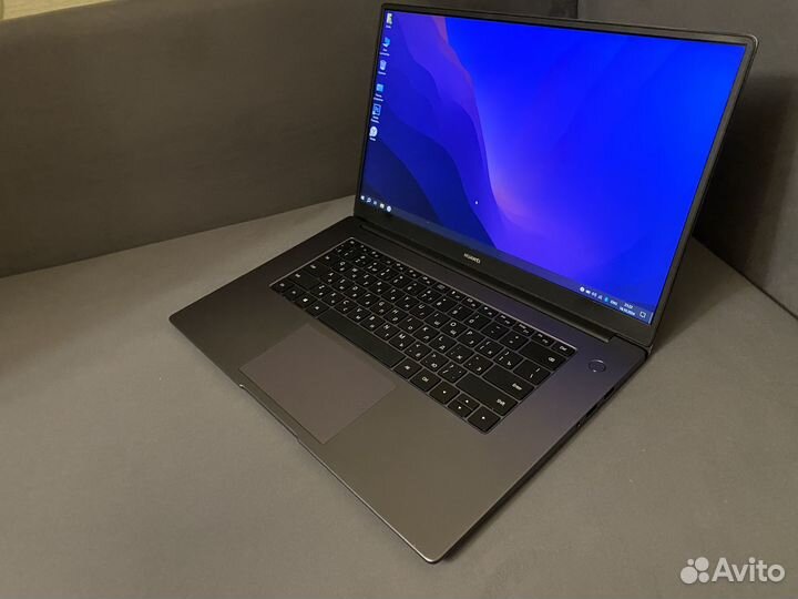 Huawei matebook Ryzen 5/8гб/256гб