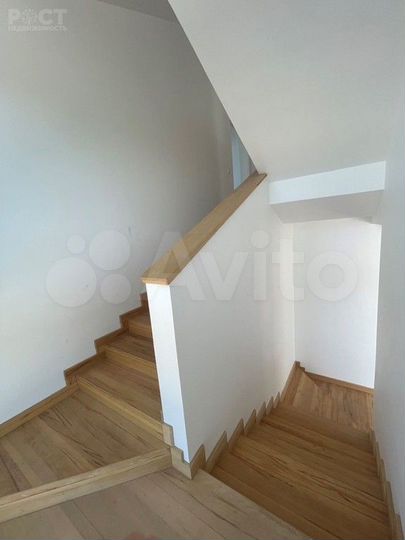 Дом 200 м² на участке 6 сот.