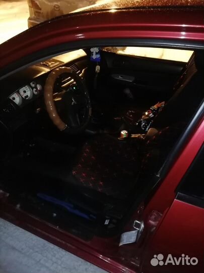 Mitsubishi Lancer 1.6 МТ, 2006, 200 000 км