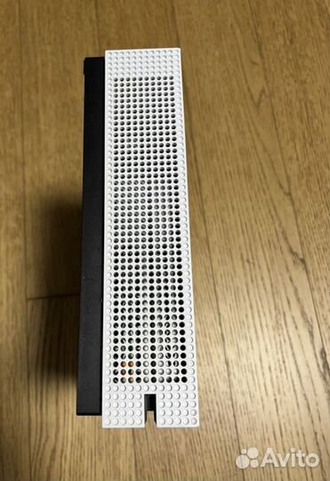 Xbox one s 1tb с играми