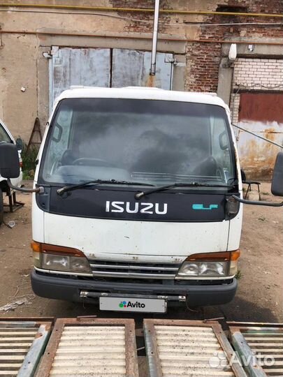 Isuzu Elf, 2001