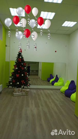 Елка искусственная высокая