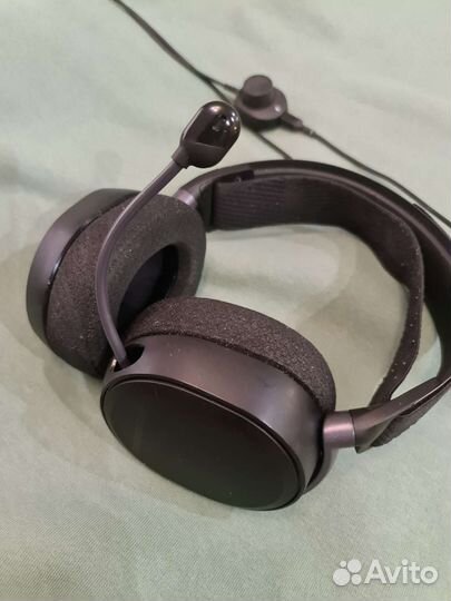 Игровые наушники steelseries arctis pro