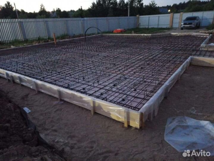 Бригада строителей