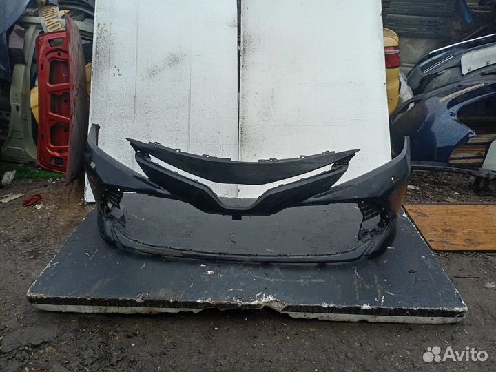 Бампер передний Toyota Camry V70