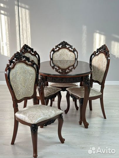 Столы и стулья новые