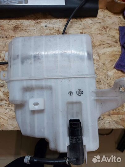 Бачок омывателя Lexus RX 4 2022г